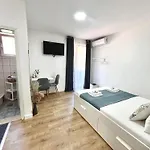 Accommodatie bij particulieren Rafael - 4 Minutes To The Gradac (Split-Dalmatia)